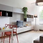 Contempora - Elvezia 8 - E23 Milán